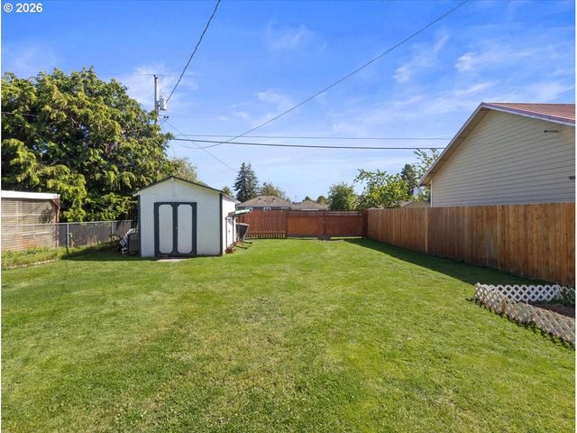 3053 GARFIELD St, Longview, WA 98632
