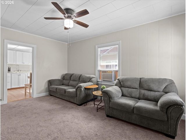 3053 GARFIELD St, Longview, WA 98632