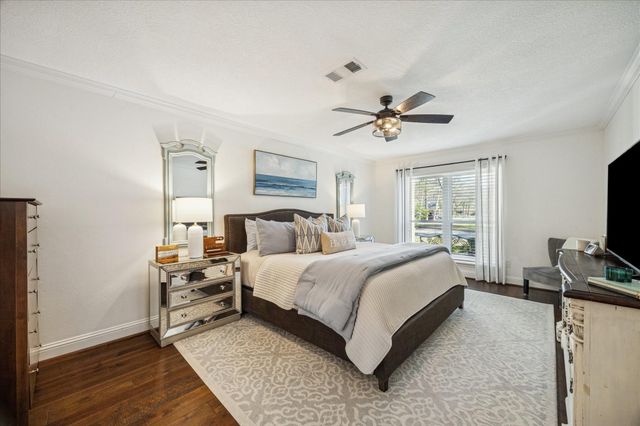 57 Fire Flicker Place, The Woodlands, TX 77381