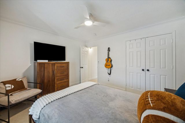 57 Fire Flicker Place, The Woodlands, TX 77381