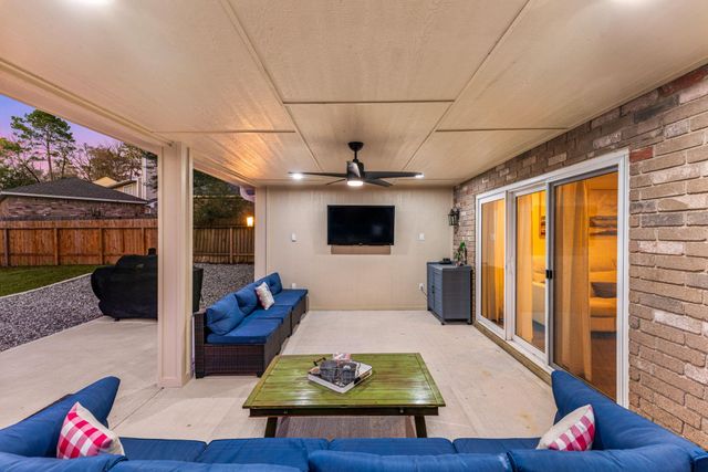 57 Fire Flicker Place, The Woodlands, TX 77381