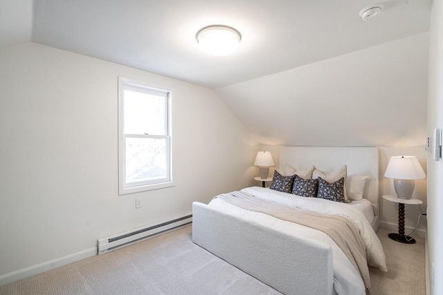 860 W La Salle AVENUE, Glendale, WI 53209