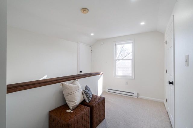860 W La Salle AVENUE, Glendale, WI 53209