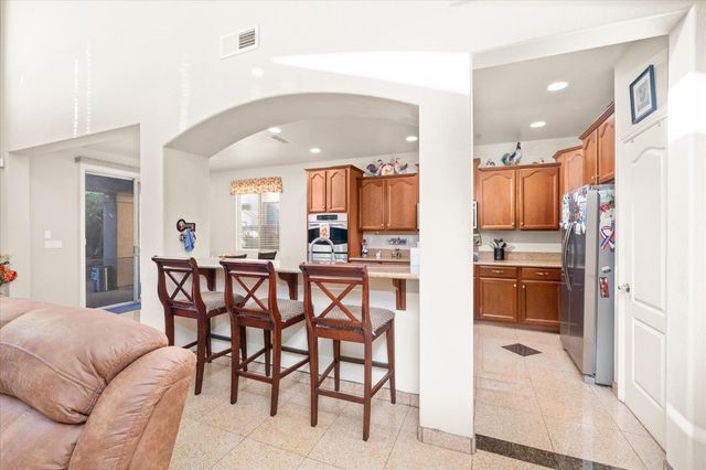9222 Dairy St, Elk Grove, CA 95624