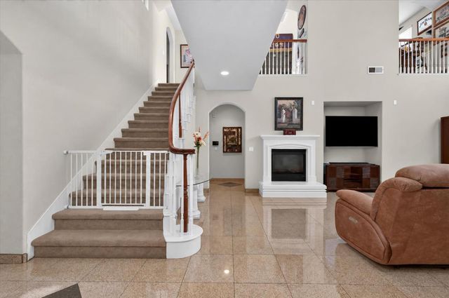 9222 Dairy St, Elk Grove, CA 95624