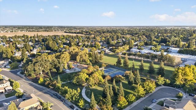 9222 Dairy St, Elk Grove, CA 95624