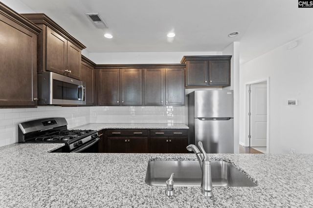 8 Attucks Ct, Elgin, SC 29045