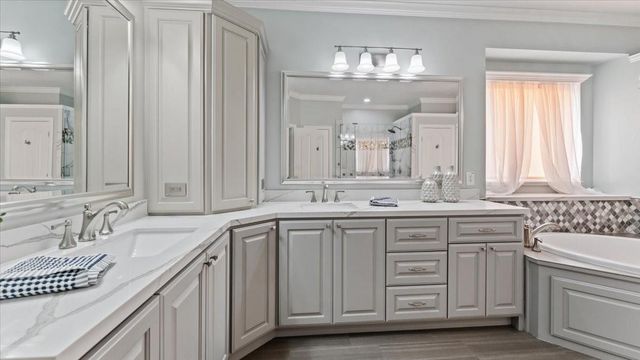 14702 Ramblebrook Lane, Humble, TX 77396