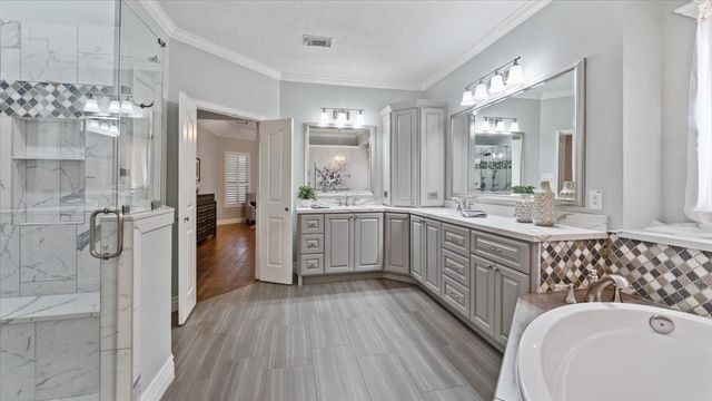 14702 Ramblebrook Lane, Humble, TX 77396