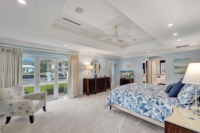163 Nurmi Drive, Fort Lauderdale, FL 33301