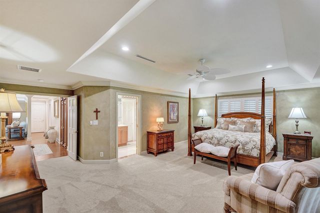 163 Nurmi Drive, Fort Lauderdale, FL 33301