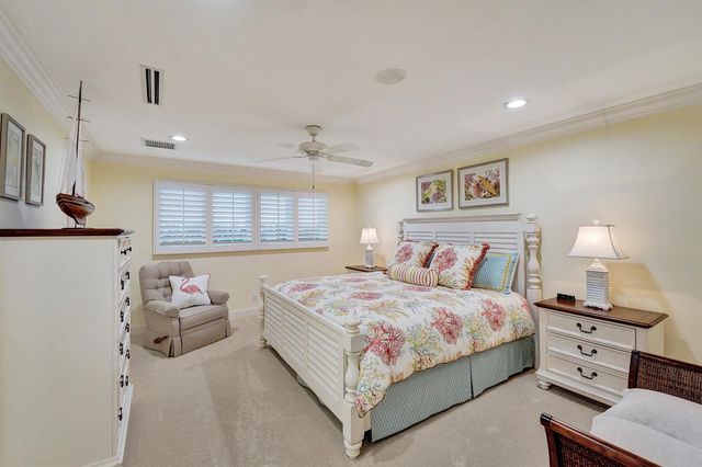 163 Nurmi Drive, Fort Lauderdale, FL 33301