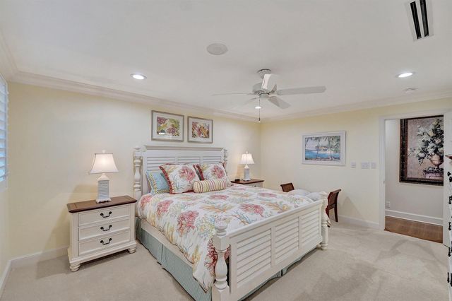 163 Nurmi Drive, Fort Lauderdale, FL 33301
