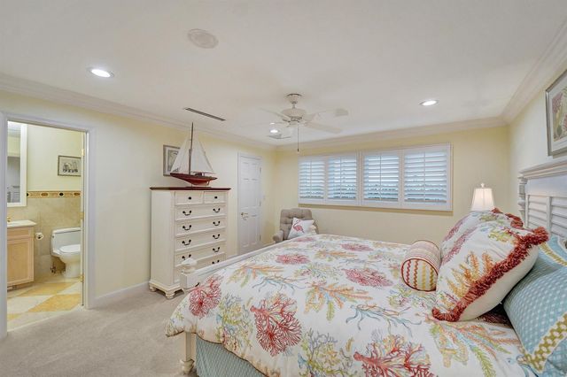163 Nurmi Drive, Fort Lauderdale, FL 33301