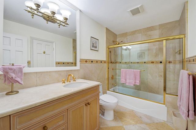 163 Nurmi Drive, Fort Lauderdale, FL 33301