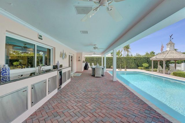 163 Nurmi Drive, Fort Lauderdale, FL 33301