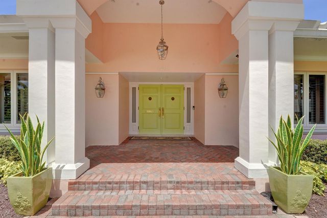 163 Nurmi Drive, Fort Lauderdale, FL 33301