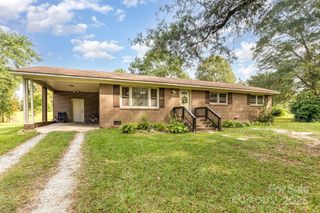 1520 Calder Lane, Clover, SC 29710