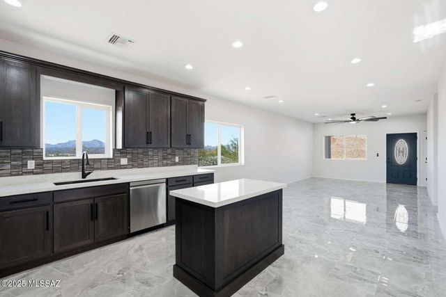 45 Camino Pesqueira, Rio Rico, AZ 85648