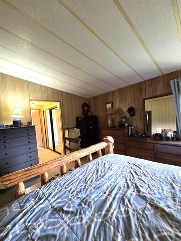 167 Beaverslide Rd, Kamiah, ID 83536