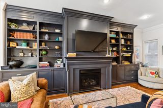 2431 CHRISTIAN ST, Philadelphia, PA 19146