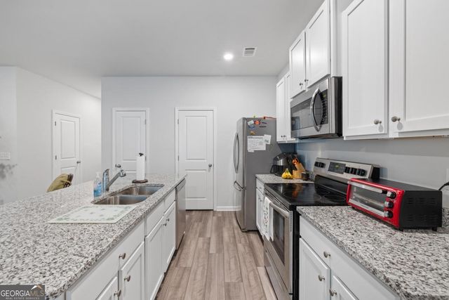 271 Oakwood Drive, Milledgeville, GA 31061