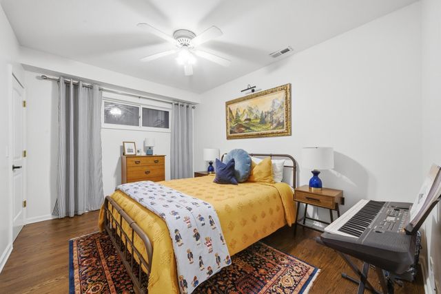 2416 W Thomas Street 1, Chicago, IL 60622