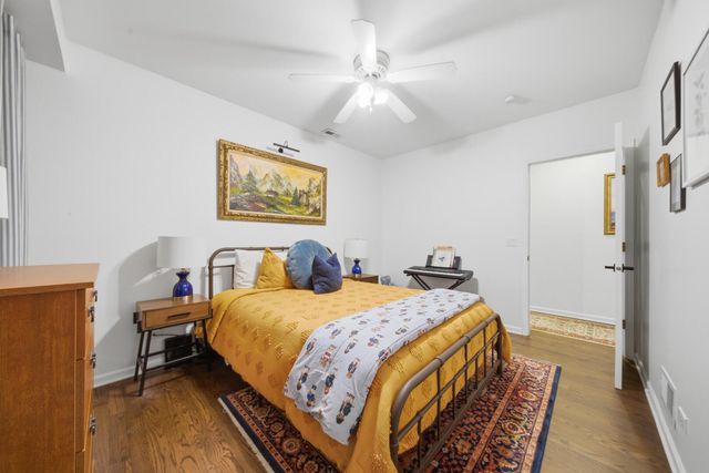 2416 W Thomas Street 1, Chicago, IL 60622