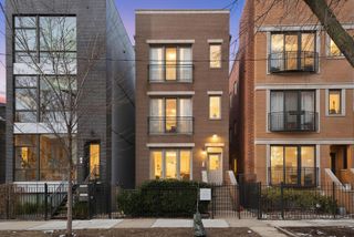 2416 W Thomas Street 1, Chicago, IL 60622