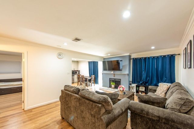 5798 Ribchester, San Jose, CA 95123