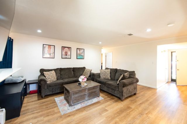 5798 Ribchester, San Jose, CA 95123