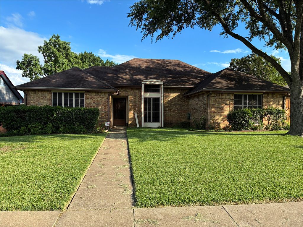 2310 La Costa, Mesquite, TX 75150