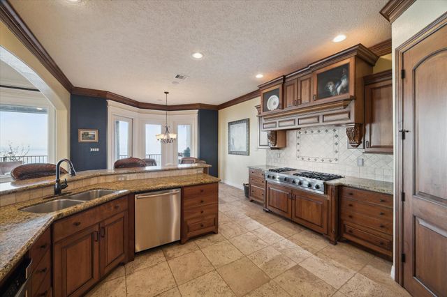 1406 Todville Road, Seabrook, TX 77586