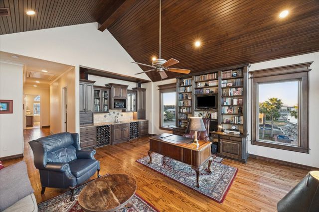 1406 Todville Road, Seabrook, TX 77586