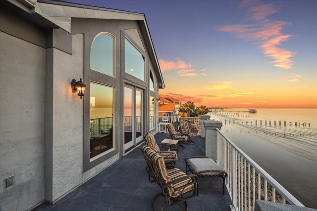 1406 Todville Road, Seabrook, TX 77586