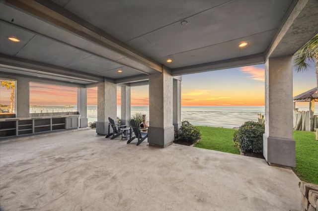 1406 Todville Road, Seabrook, TX 77586