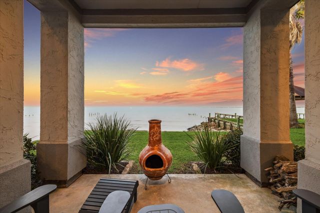 1406 Todville Road, Seabrook, TX 77586