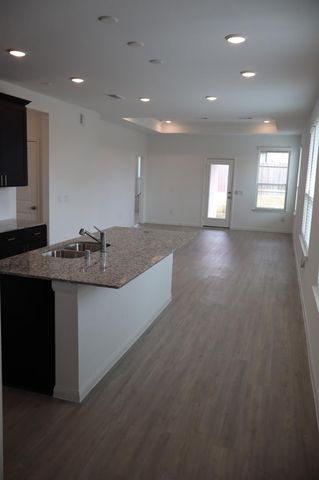 18234 Calabria Harbor Trail, Tomball, TX 77377