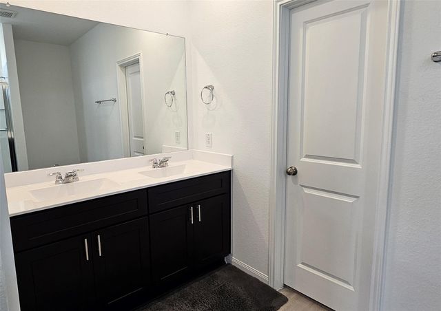 18234 Calabria Harbor Trail, Tomball, TX 77377