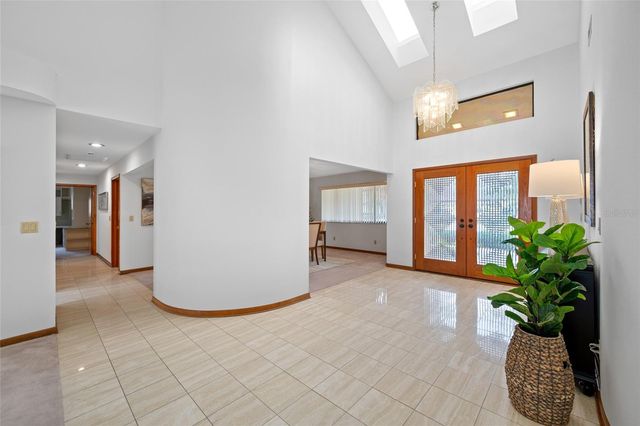 9807 COMPASS POINT WAY, Tampa, FL 33615