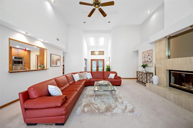 9807 COMPASS POINT WAY, Tampa, FL 33615