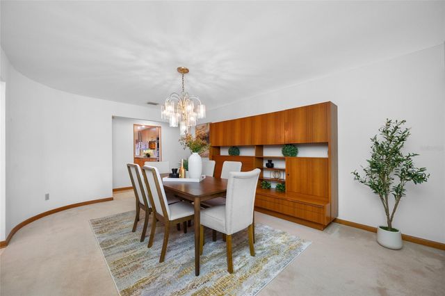 9807 COMPASS POINT WAY, Tampa, FL 33615