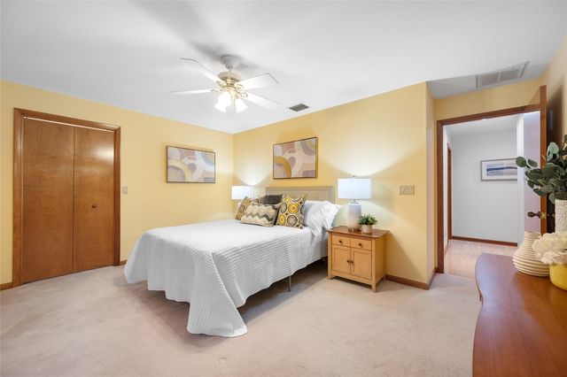 9807 COMPASS POINT WAY, Tampa, FL 33615