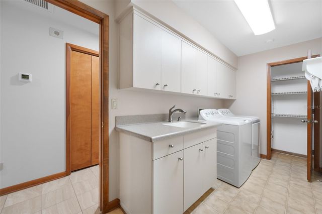 9807 COMPASS POINT WAY, Tampa, FL 33615