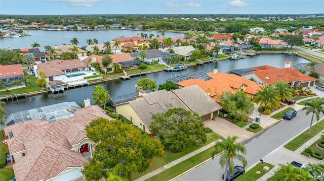 9807 COMPASS POINT WAY, Tampa, FL 33615