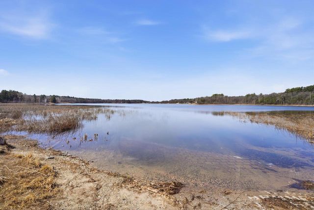 N3908 Deer Path, Hancock, WI 54943