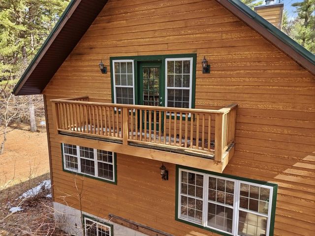 N3908 Deer Path, Hancock, WI 54943