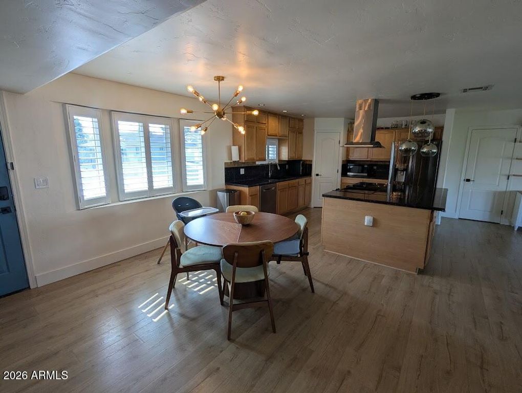 7537 N 17TH Drive, Phoenix, AZ 85021 — photo 4