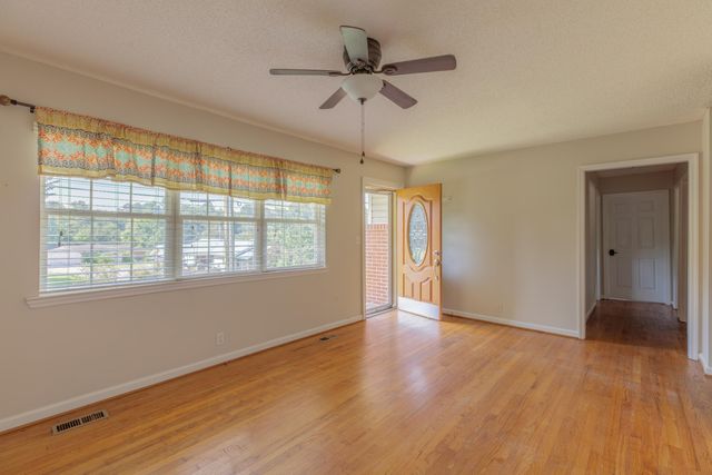 944 Hurtt Road, Chickamauga, GA 30707