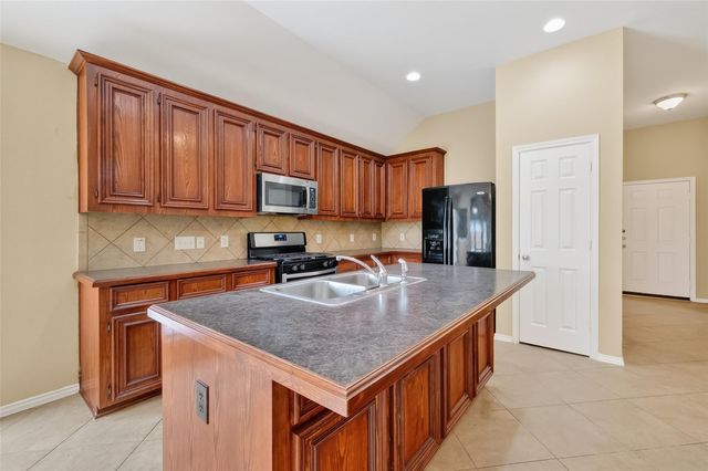 2114 Thorn Berry Creek Lane, Katy, TX 77449